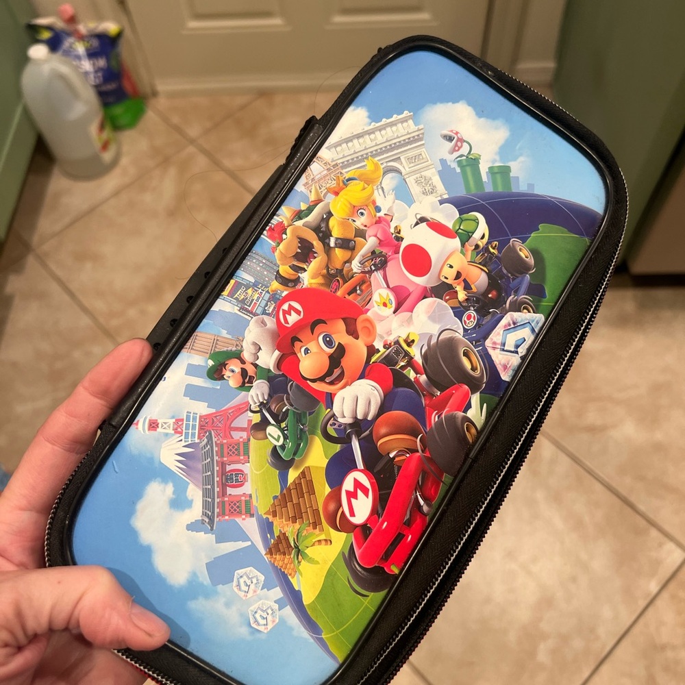 Nintendo Switch Mario Kart Blue and Red Case good condition